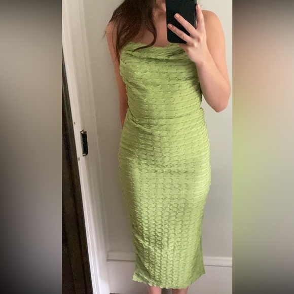 Green Midi Dress by Niay with tie up back - Picture 2 of 4